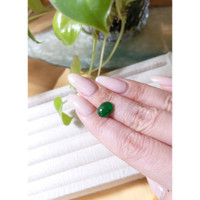 2.60 Ct. Cabochon Emerald from Zambia Life Style