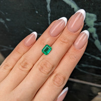 2.37 Ct. Emerald from Zambia Life Style