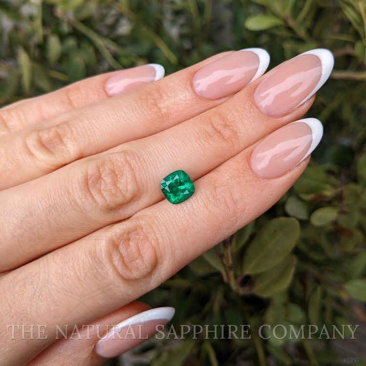 1.75 Ct. Emerald from Colombia - Muzo