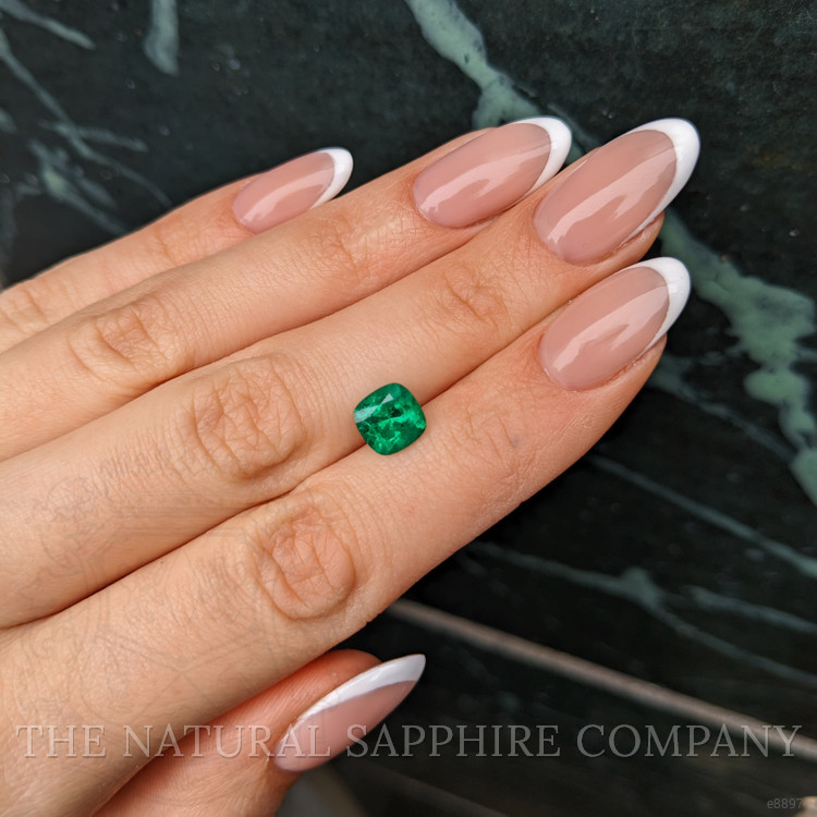 1.75 Ct. Emerald from Colombia - Muzo