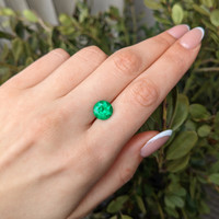 3.16 Ct. Emerald from Colombia Life Style