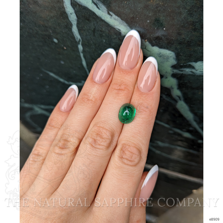 4.90 Ct. Cabochon Emerald from Colombia - Muzo