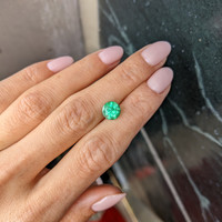 1.48 Ct. Emerald from Colombia Life Style