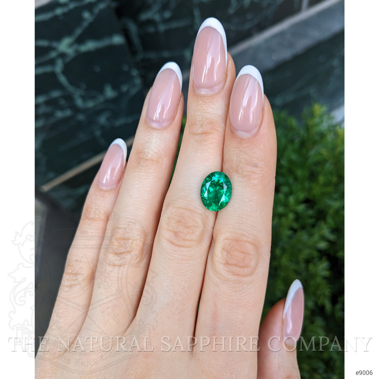 3.82 Ct. Emerald from Colombia - Muzo