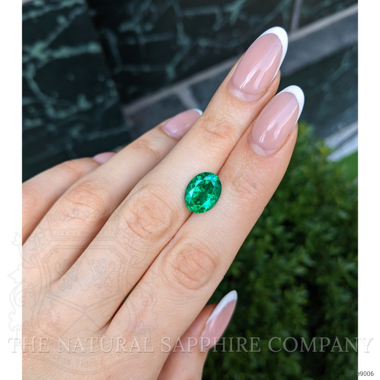 3.82 Ct. Emerald from Colombia - Muzo