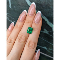 4.47 Ct. Emerald from Zambia Life Style
