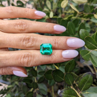 6.07 Ct. Emerald from Colombia - Muzo Life Style