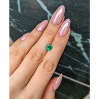 1.30 Ct. Emerald from Colombia - Muzo Life Style