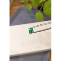 1.70 Ct. Emerald from Russia Life Style