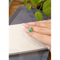 2.86 Ct. Emerald from Russia Life Style