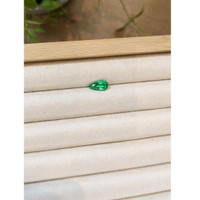1.24 Ct. Emerald from Russia Life Style