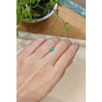 0.48 Ct. Emerald from Colombia Life Style