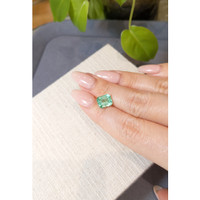 2.60 Ct. Emerald from Colombia Life Style