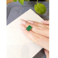 4.69 Ct. Emerald from Zambia Life Style