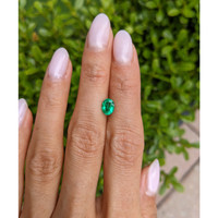 0.84 Ct. Emerald from Colombia Life Style
