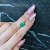2.73 Ct. Emerald from Colombia Life Style