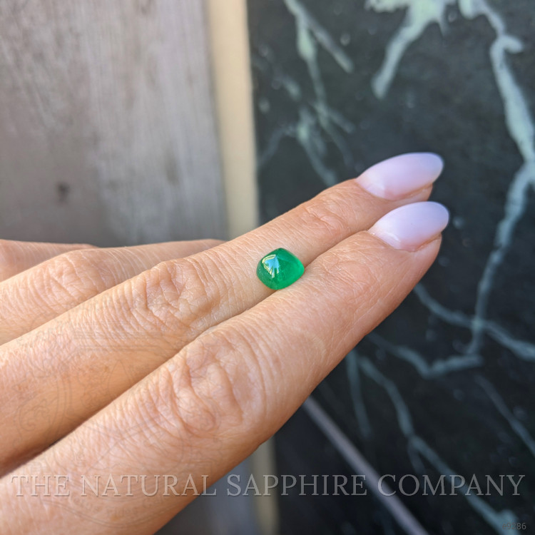 1.46 Ct. Cabochon Emerald from Colombia