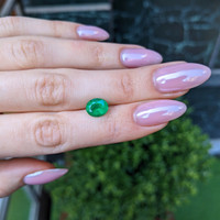 2.04 Ct. Emerald from Colombia Life Style