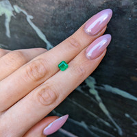 0.87 Ct. Emerald from Colombia Life Style