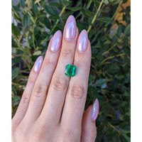 5.62 Ct. Emerald from Colombia Life Style