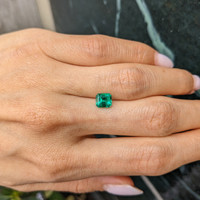 1.30 Ct. Emerald from Zambia Life Style
