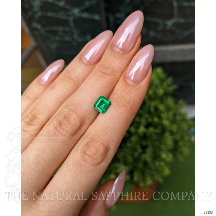 1.32 Ct. Emerald from Colombia - Muzo