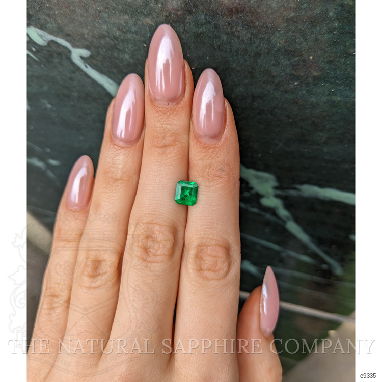 1.32 Ct. Emerald from Colombia - Muzo
