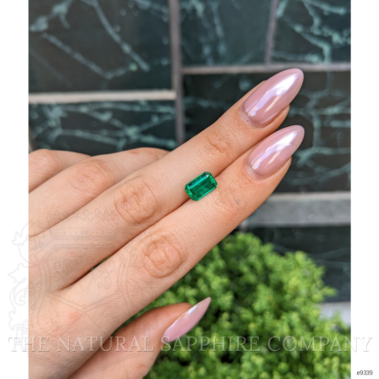 1.86 Ct. Emerald from Colombia - Muzo