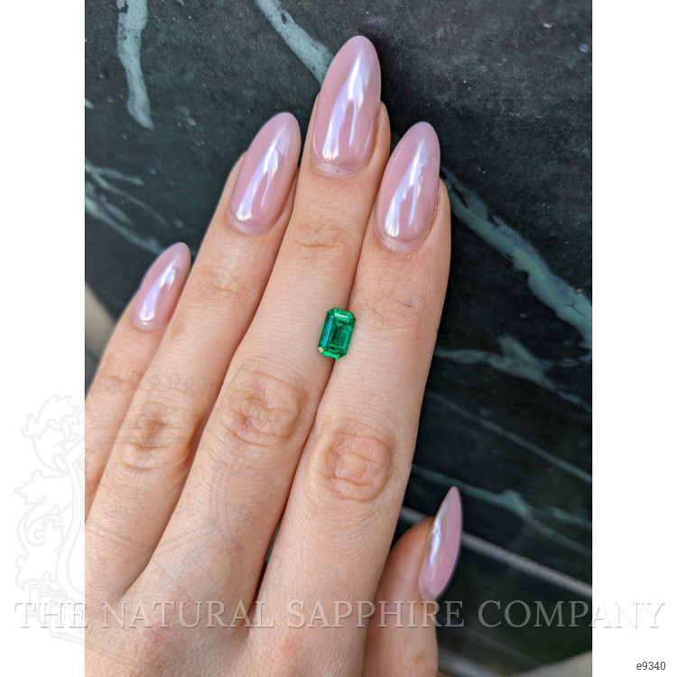 1.25 Ct. Emerald from Colombia - Muzo