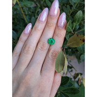 3.66 Ct. Emerald from Colombia - Muzo Life Style