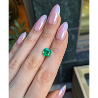 2.49 Ct. Emerald from Colombia - Muzo Life Style