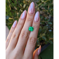 3.96 Ct. Emerald from Colombia - Muzo Life Style
