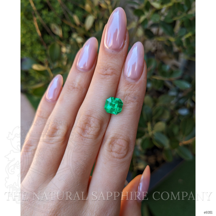 3.96 Ct. Emerald from Colombia - Muzo