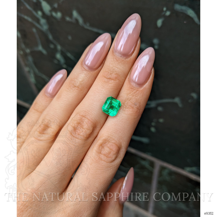 3.22 Ct. Emerald from Colombia - Muzo