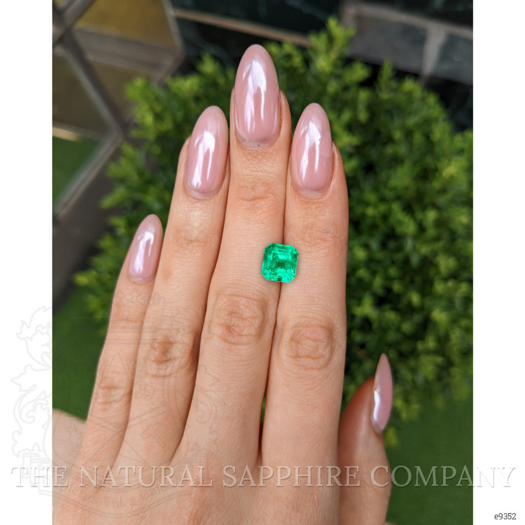 3.22 Ct. Emerald from Colombia - Muzo