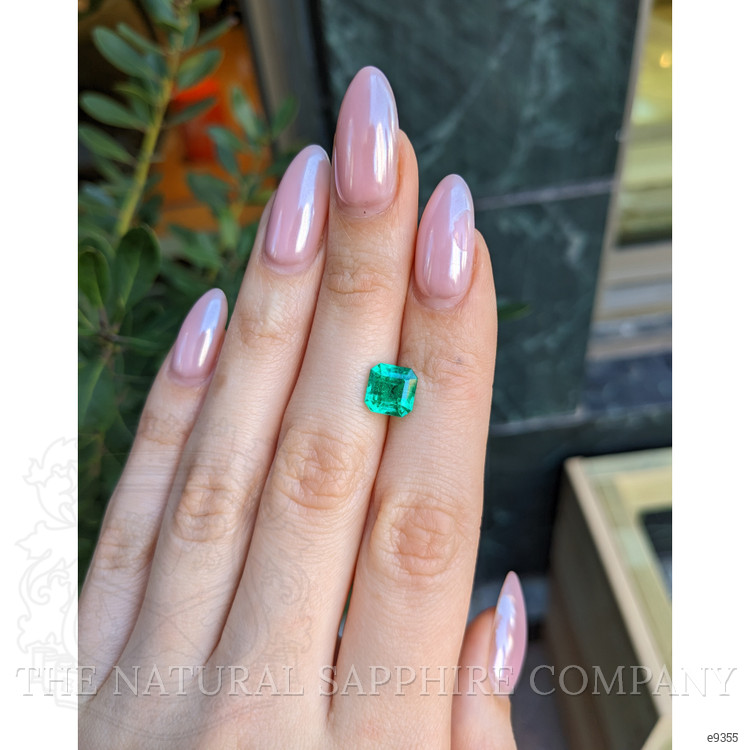 2.20 Ct. Emerald from Colombia - Muzo