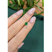 0.39 Ct. Emerald from Colombia Life Style