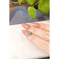 0.46 Ct. Emerald from Zambia Life Style