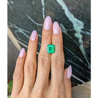 3.87 Ct. Emerald from Colombia Life Style
