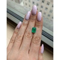2.63 Ct. Emerald from Colombia Life Style