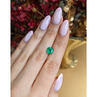 1.63 Ct. Emerald from Colombia Life Style