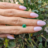 0.96 Ct. Emerald from Colombia Life Style
