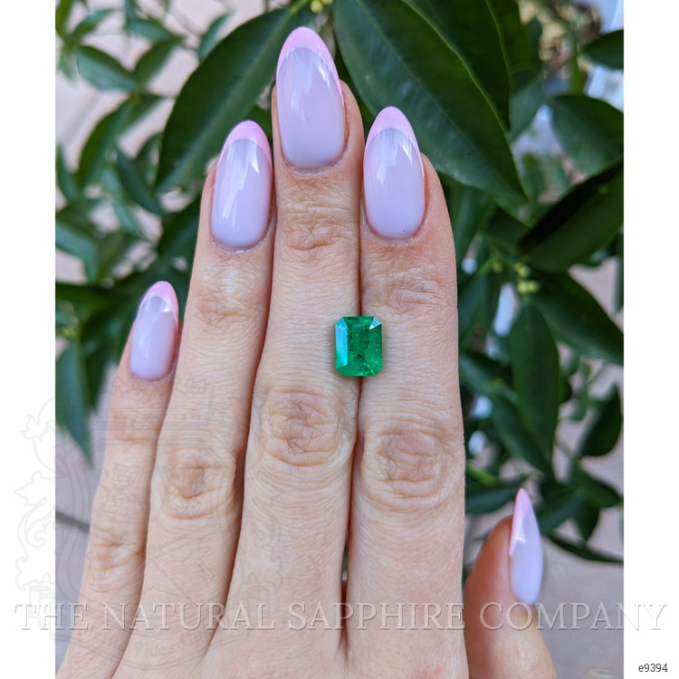 2.75 Ct. Emerald from Colombia - Muzo