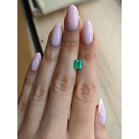 1.25 Ct. Emerald from Colombia Life Style