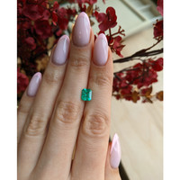 1.25 Ct. Emerald from Colombia Life Style