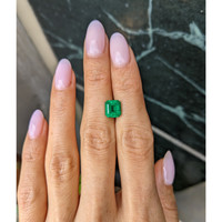 2.00 Ct. Emerald from Colombia Life Style
