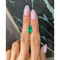 2.45 Ct. Emerald from Colombia Life Style