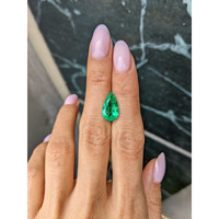 2.96 Ct. Emerald from Colombia Life Style