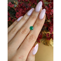 0.94 Ct. Emerald from Colombia Life Style