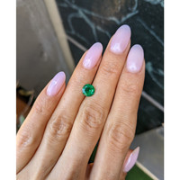 1.05 Ct. Emerald from Colombia Life Style